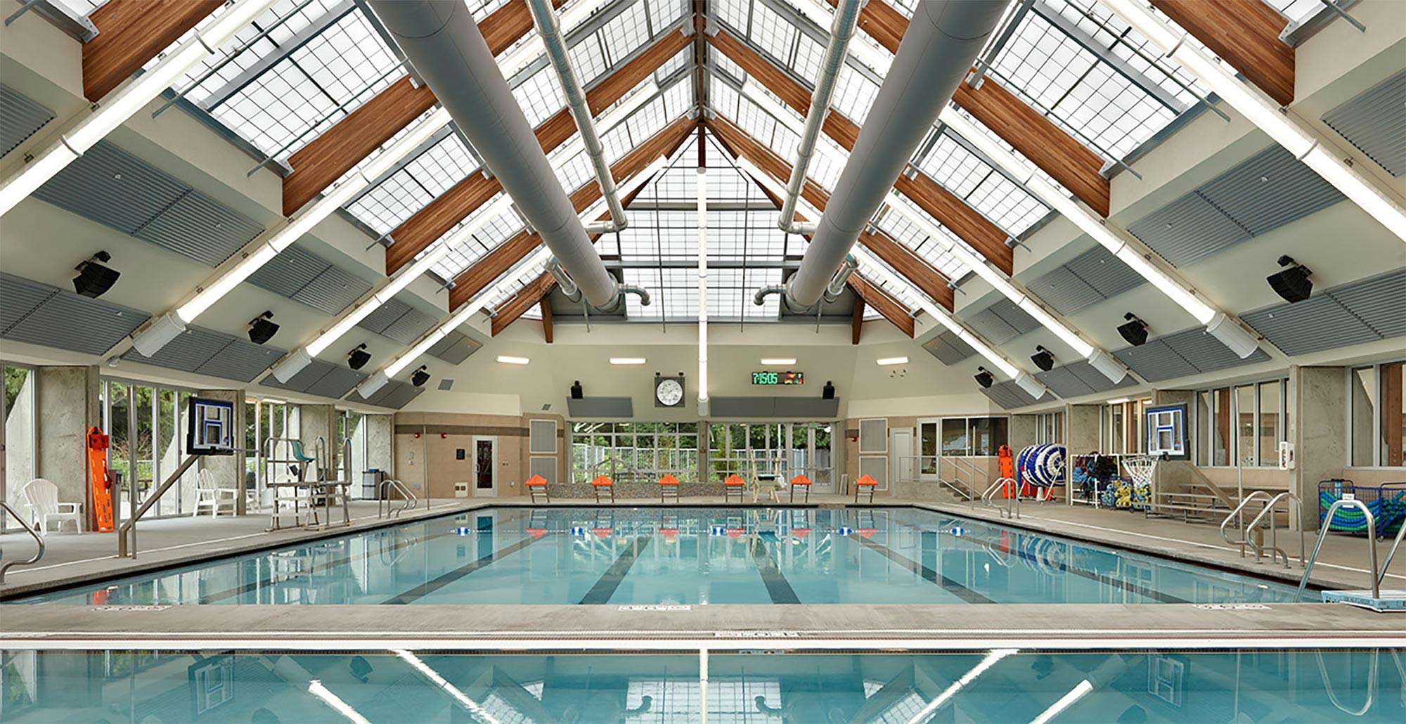 Smart Pipe by Insight Lighting in an indoor pool